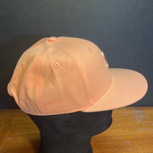 MelonWear Budweiser SnapBack. Salmon Color. New - Picture 6 of 9